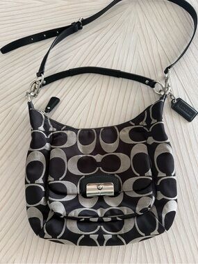 Coach Kristin Signature Hobo L1275